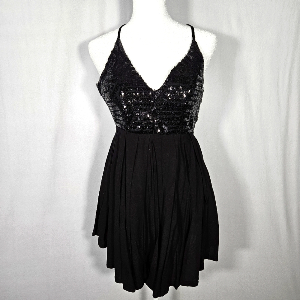 O. Vianca Women's Black A-Line Sequined Chriss-Crossed Back Mini Dress Size L. - Picture 2 of 12